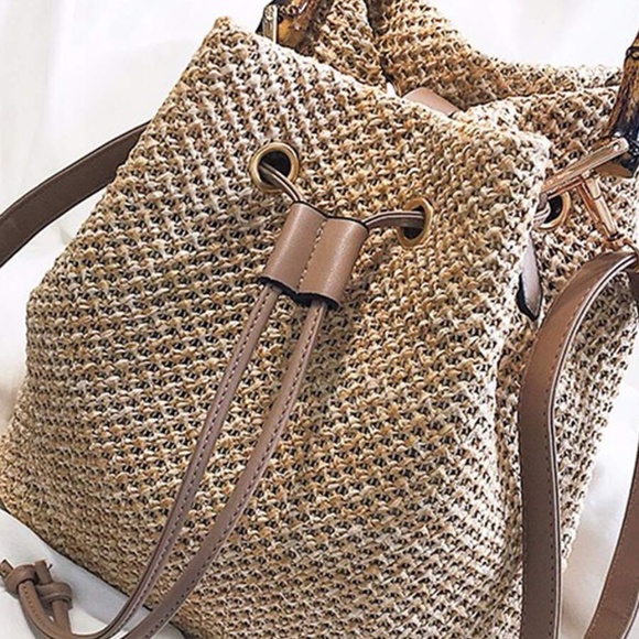 Straw bucket drawstring Bag - Picture 5 of 7